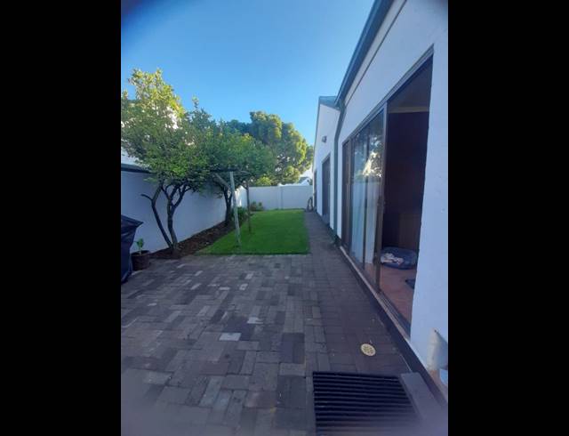 3 BEDROOM TOWNHOUSE FOR SALE IN VAALPARK